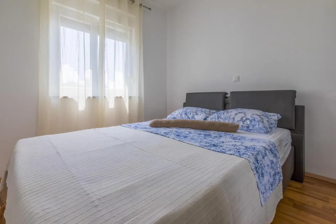 Silber 1 Apartment Crikvenica 0*,